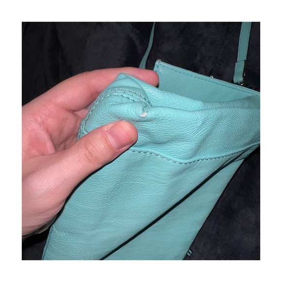 Simply Vera Wang Crossbody Bag - Picture 11 of 12